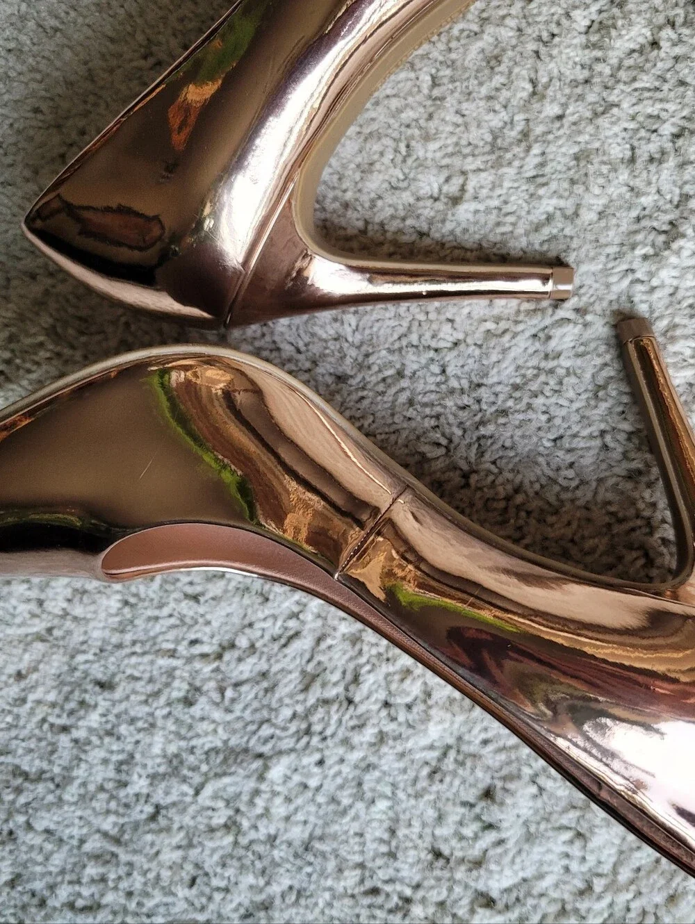 Women’s Metallic Rose Gold Pointed-Toe Pumps 4